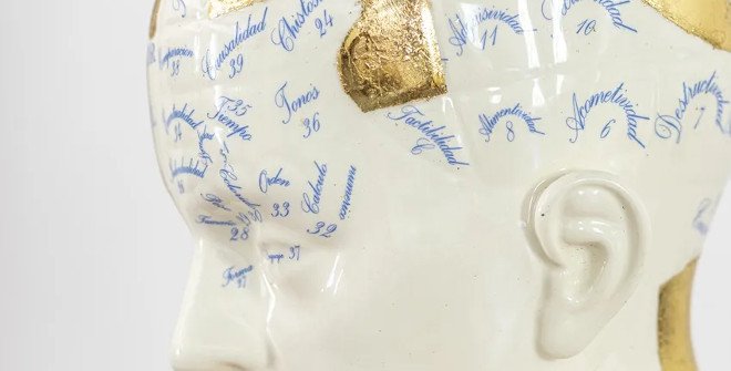 The Tempest. The Garden of Forking Paths. Avelino Sala